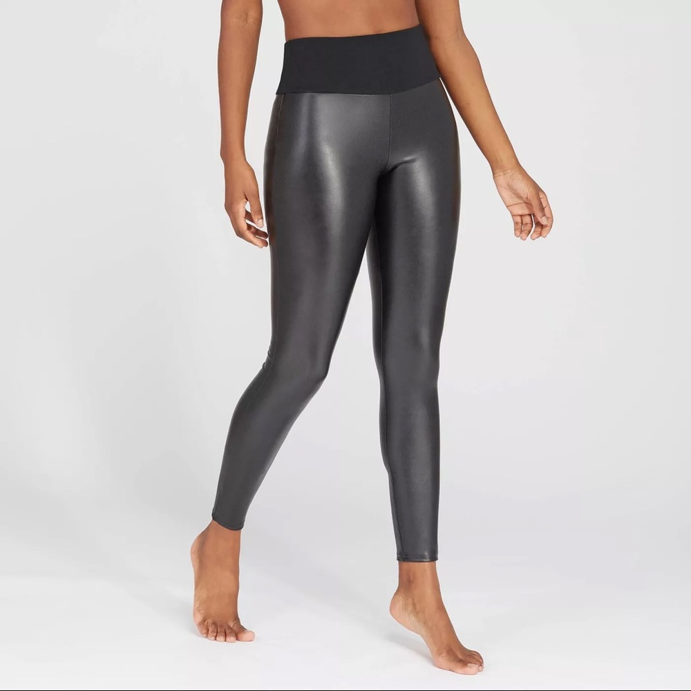 ASSETS by SPANX Women's All Over Faux Leather Leggings Size Small